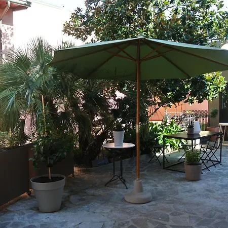 住宿加早餐酒店 Quarantavasi 拉文纳