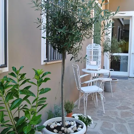 Quarantavasi Oda ve Kahvaltı Ravenna